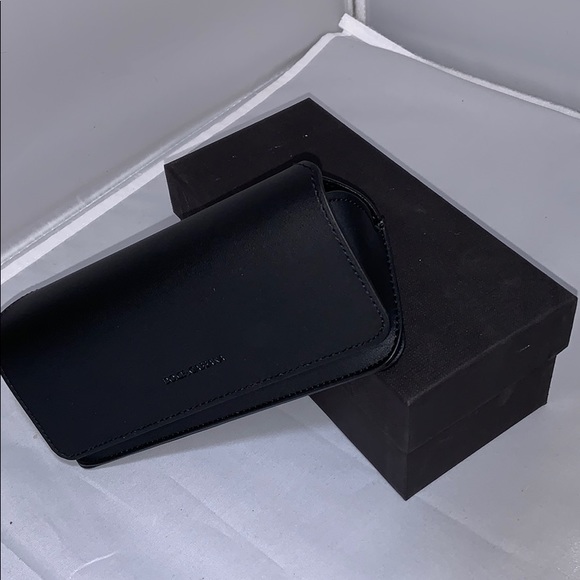 Brand new Dloce & Gabbana glasses case. - Picture 1 of 3